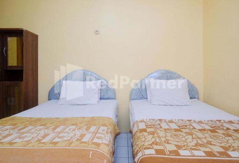 Номер Deluxe, Sido Langgeng Tawangmangu Mitra Reddoorz
