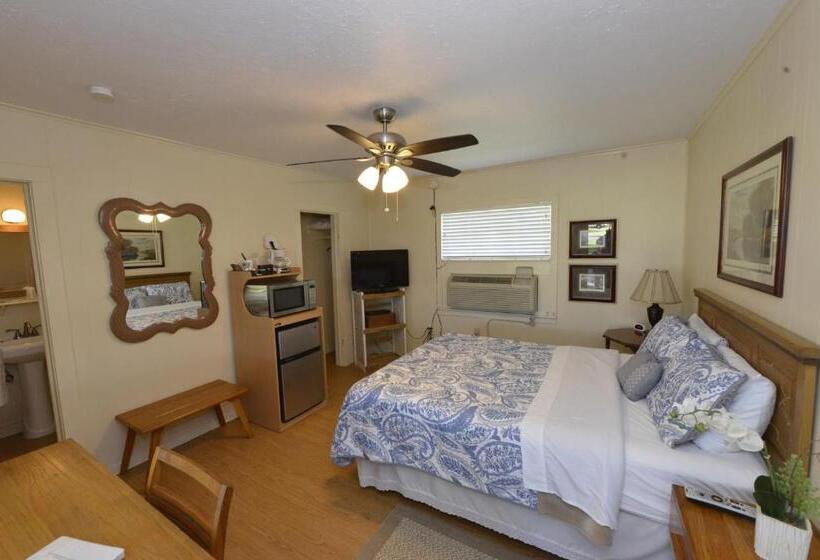 Студия Стандарт, Shiner Country Inn