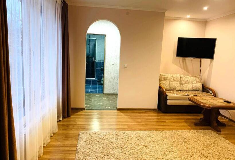 اتاق لوکس, зелений дім   Viridi House