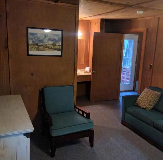 Номер Стандарт, The Sugar Creek Retreat