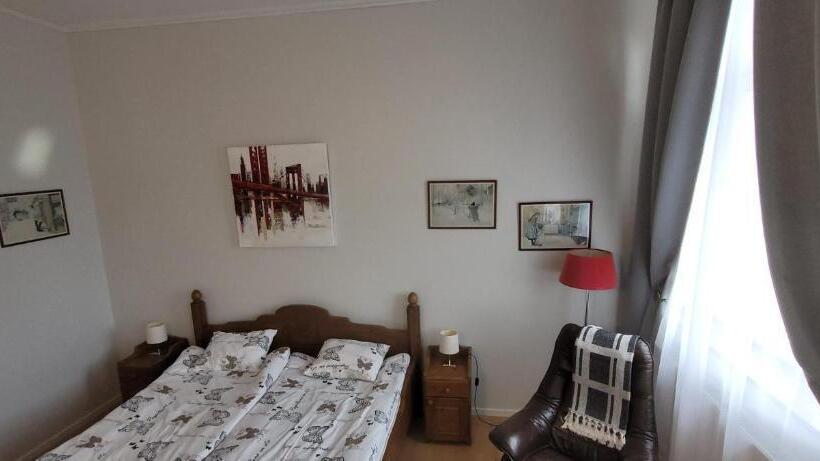 Номер Стандарт Вид на Море, Skeppsgården B&b