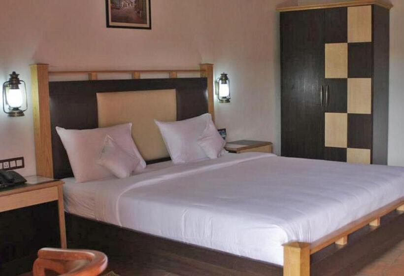 디럭스 룸, Eka Resort