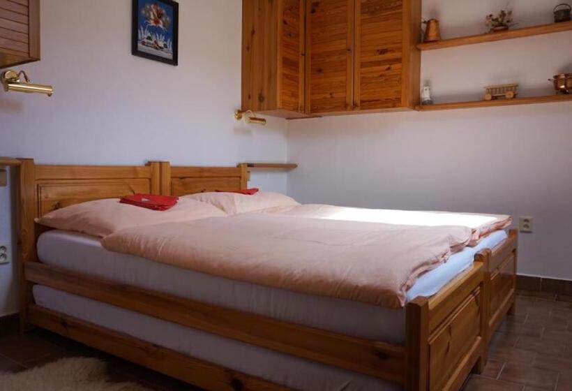 Люкс, Pension Karolína