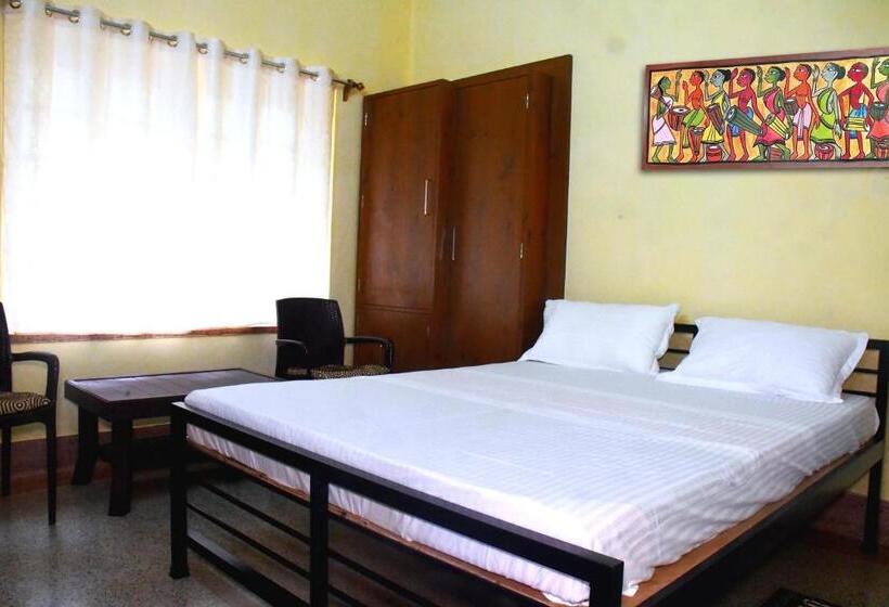 Люкс Deluxe Кровать Кинг, Jhargram Eshani Hotels And Guest House