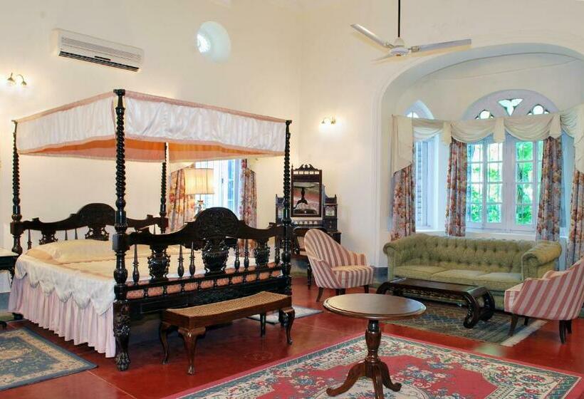 豪华房间, Thengal Manor