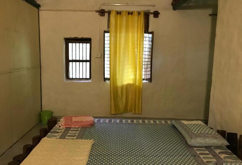 Номер Стандарт, Kamp Kamouflage Kanha