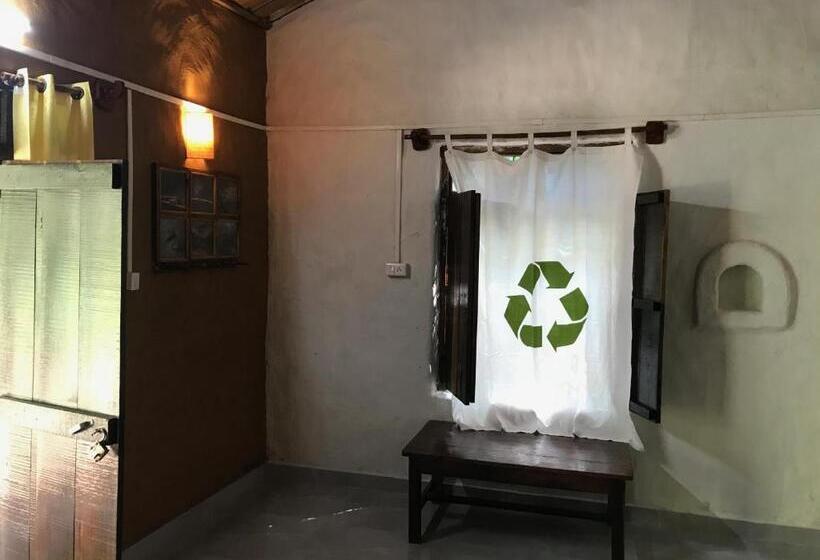 Номер Стандарт, Kamp Kamouflage Kanha