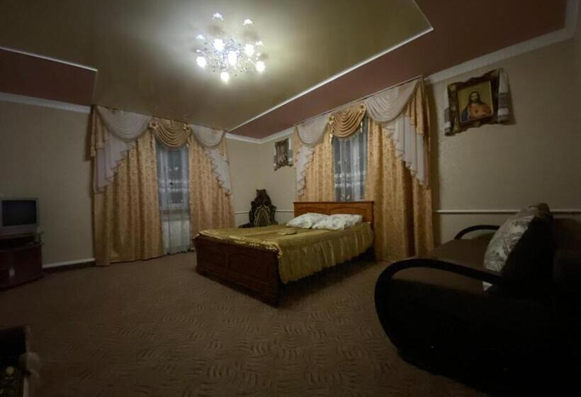 Дом 1 Спальня, Plavianska Sadyba