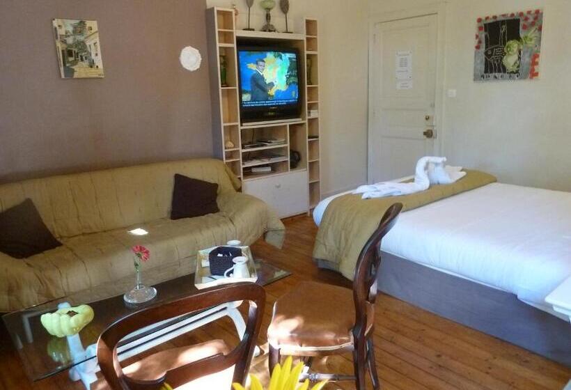 Quarto Triplo Estandar Vista Jardim, Maison Le Village 4 épis