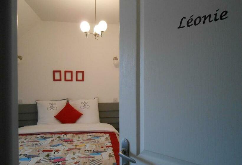 Номер Superior, La Ferme Du Bois Paris