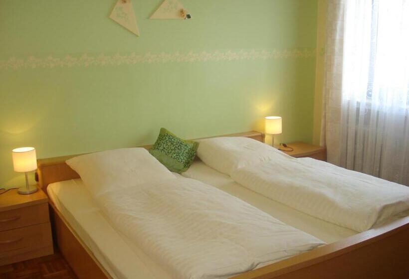 اتاق استاندارد, Traditionsgasthof Zum Luedertal