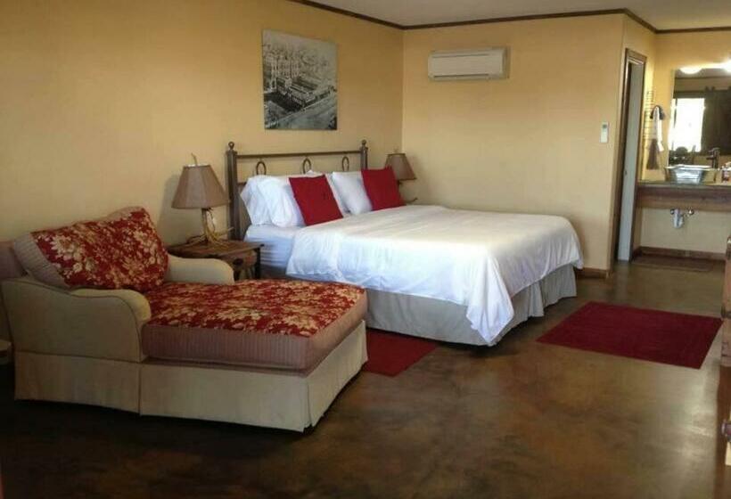 Номер Deluxe Кровать Кинг, Hh Creek Inn