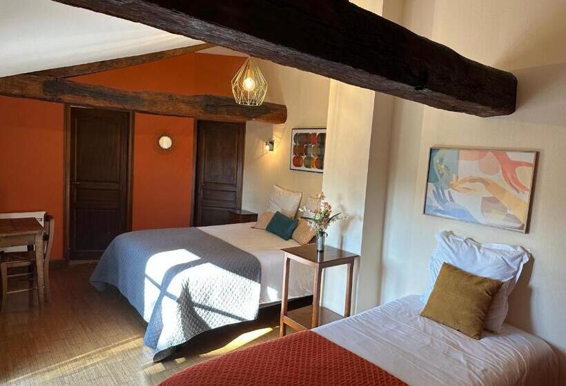 コンフォートトリプルルーム, Chambres D Hôtes Du Puy D Anché