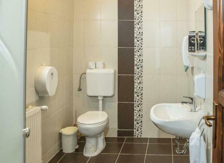 Номер Стандарт Трехместный, Csaronda Vendegház