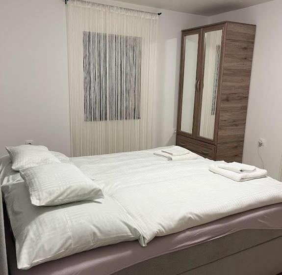 Апартаменты 2 Спальни, Csaronda Vendegház