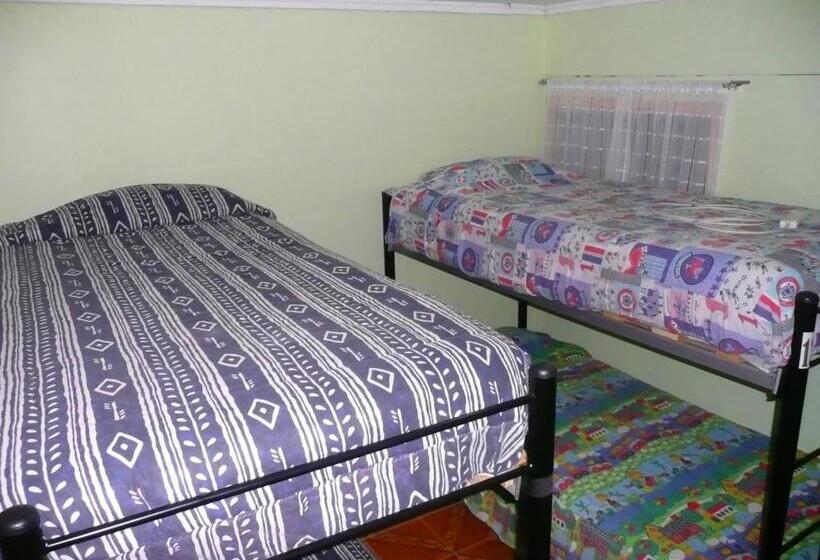 Кровать в Общей Комнате, Hospedaje Glamour