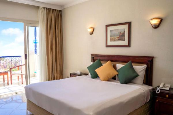 اتاق استاندارد با چشم‌انداز باغ, Grand Oasis Resort