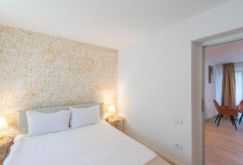 سوئیت جونیور با چشم‌انداز باغ, Dana Resort