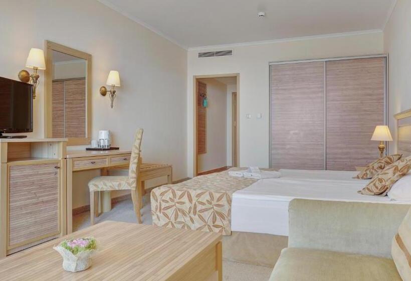 标准间, Dit Majestic Beach Resort