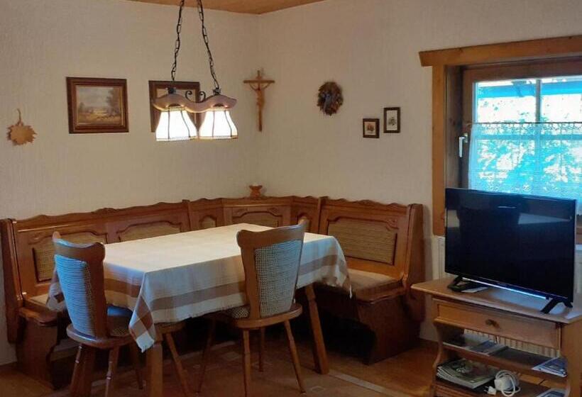Апартаменты 2 Спальни, Pension & Fewos Fuchs