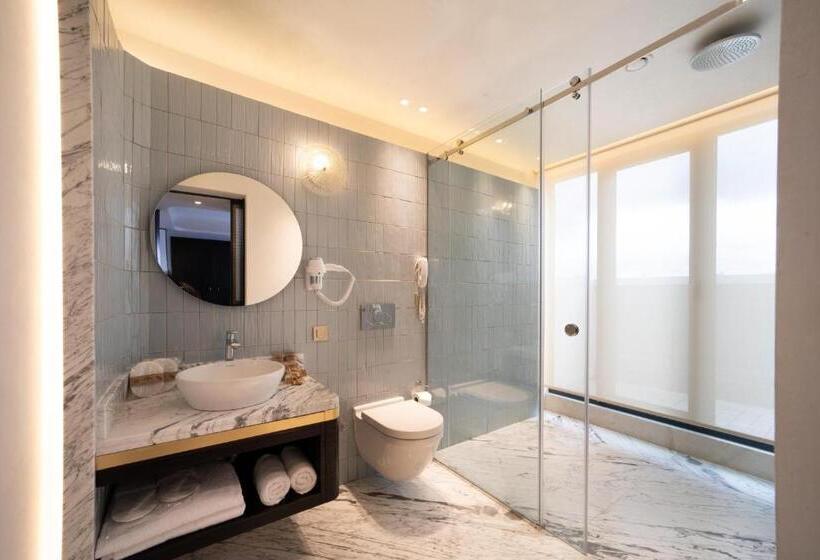 バルコニー付スイート, Bentley Hotel Bosphorus   Special Class