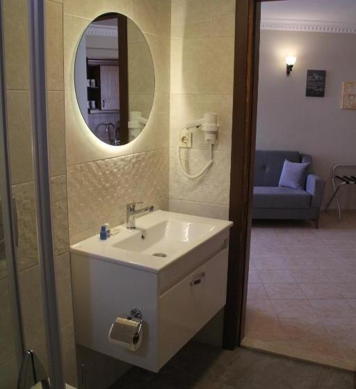 Люкс Вид на Море, Rosy Suites