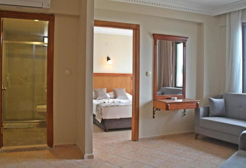 Люкс Вид на Море, Rosy Suites