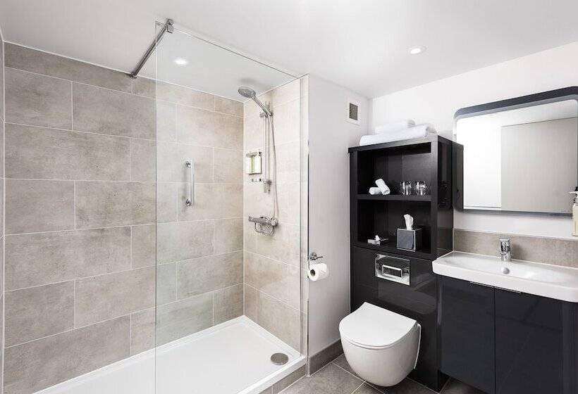 Номер Стандарт, Voco St. Johns Solihull, An Ihg
