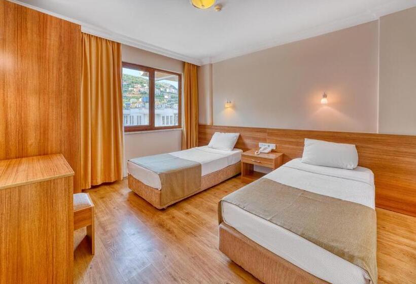 Apartamento 1 Dormitório com Sacada, Yeniacun Apart