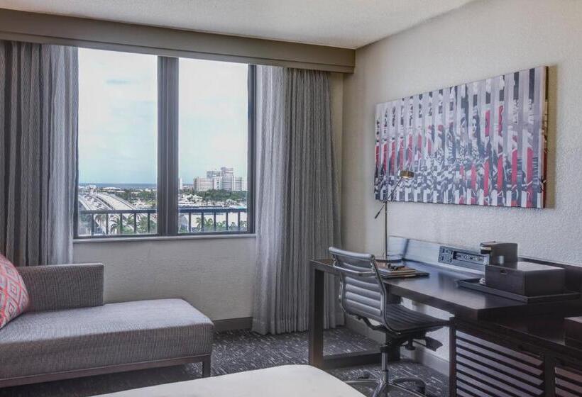 クラブルーム, Renaissance Fort Lauderdale Cruise Port