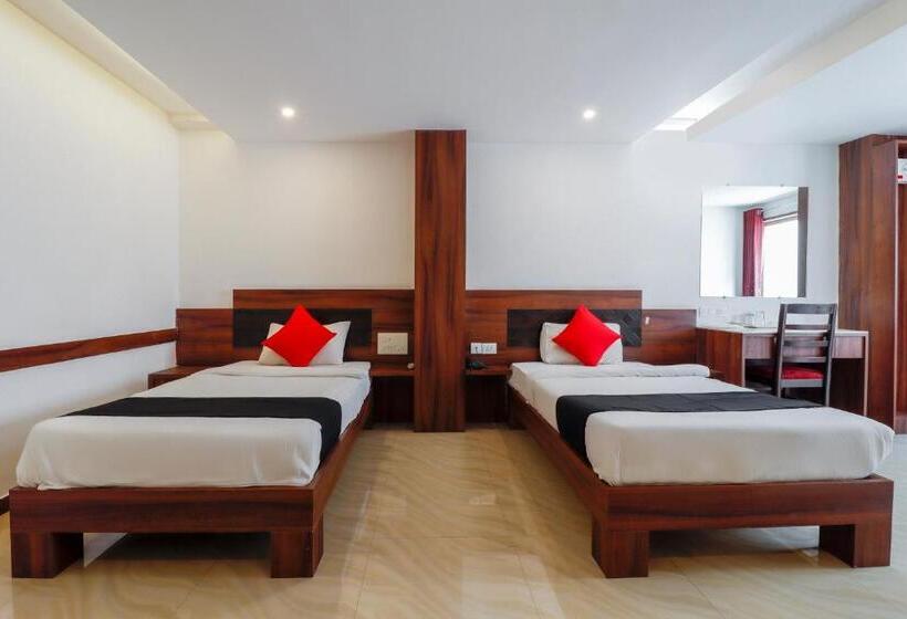 三人经典房间, Capital O Sai Arya Residency