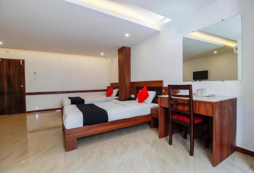 三人经典房间, Capital O Sai Arya Residency