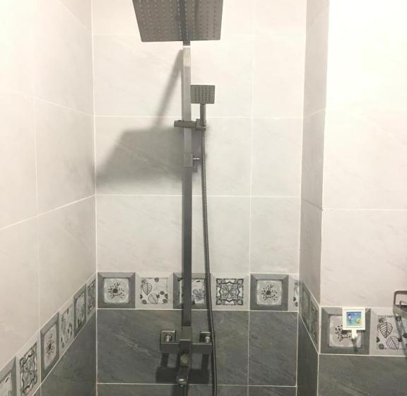 Standard room with outdoor bath, 1993’s House