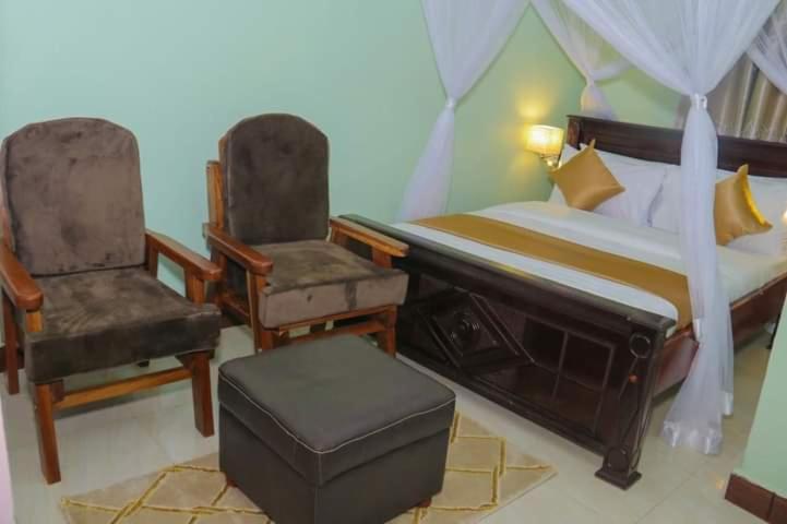 اتاق لوکس با بالکن, Kamwe Kamwe Hotel & Spa