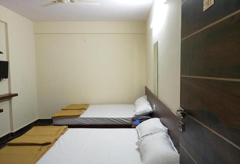 اتاق لوکس چهار تخته, Sahara Inn