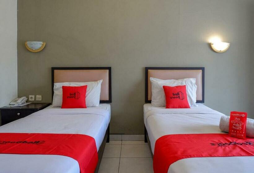 Номер Стандарт, Reddoorz At Jalan Sriwijaya Semarang