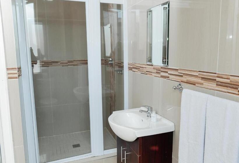Номер Стандарт, Bayside Hotel 100 Pixley Kaseme Street