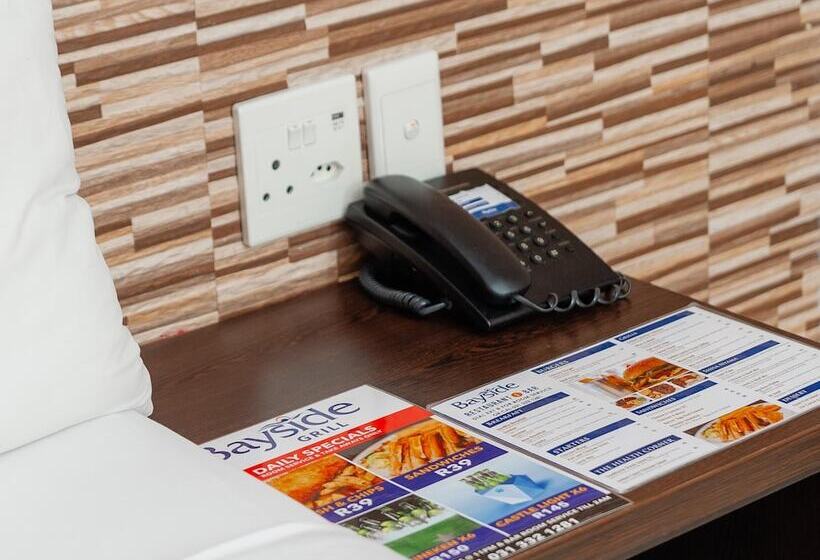 Номер Стандарт, Bayside Hotel 100 Pixley Kaseme Street