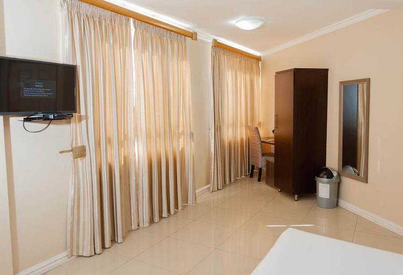 Номер Стандарт, Bayside Hotel 100 Pixley Kaseme Street