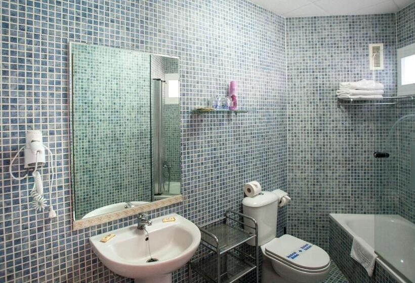 استودیوی استاندارد, Apartamentos La Jabega
