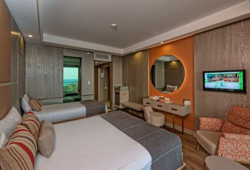 اتاق اساندارد با چشم‌انداز جانبی به دریا, Arycanda Kirman Premium   Ultra All Inclusive