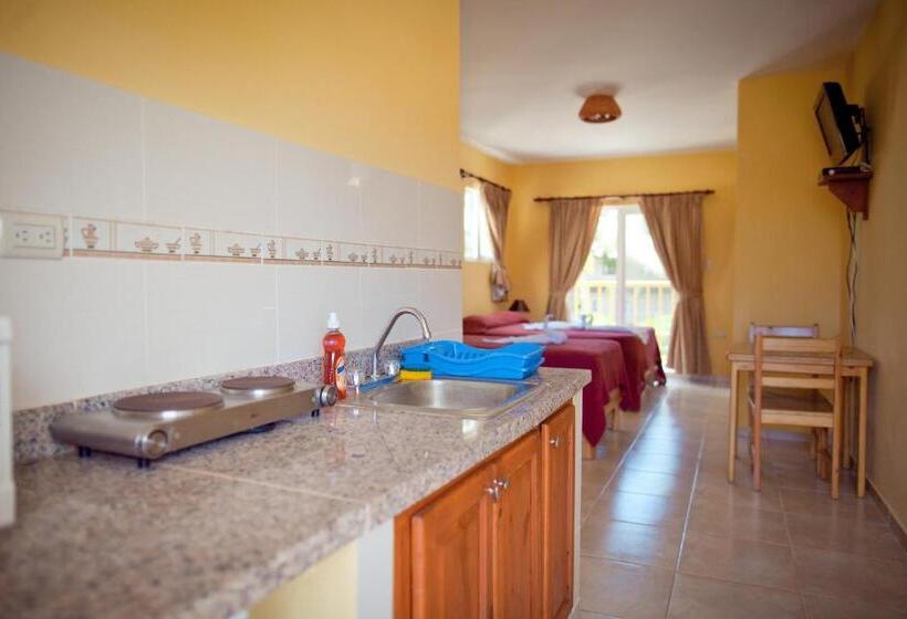 Трехместный Номер Стандарт с Балконом, Kite Beach Inn