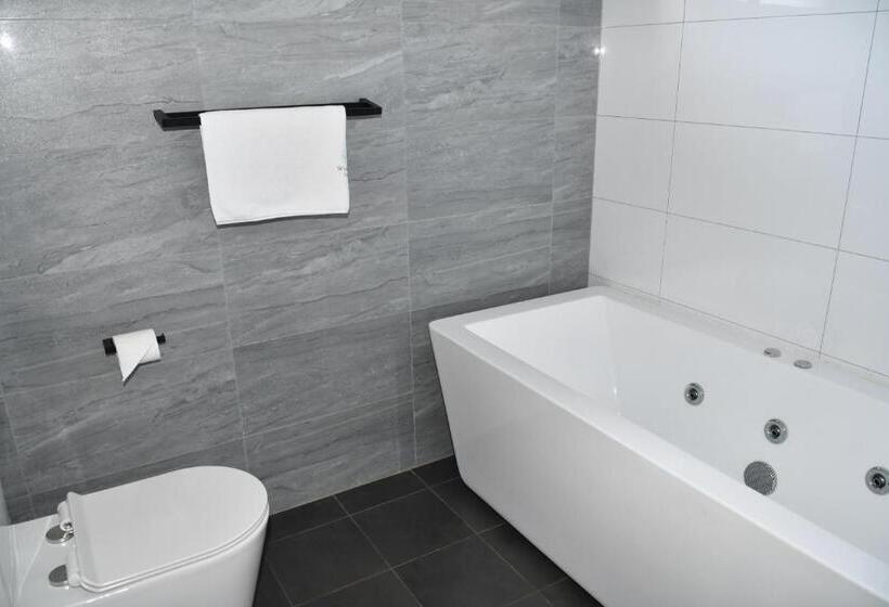 Семейный Номер, Lakeside Inn Wollongong