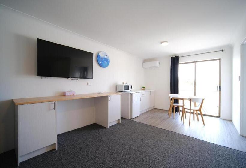 Номер Superior Кровать Кинг, Lakeside Inn Wollongong