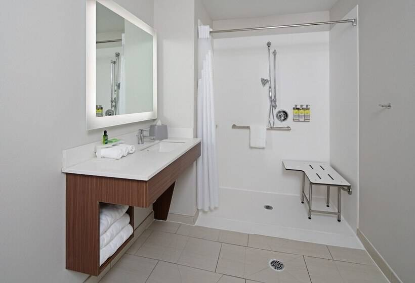 Engelliler için Süit, Holiday Inn Express Seattle   Sea Tac Airport, An Ihg