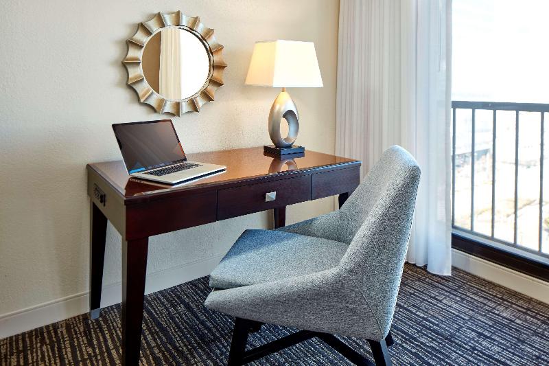 Стандартный Номер Кровать Кинг, Hyatt Regency Tulsa Downtown