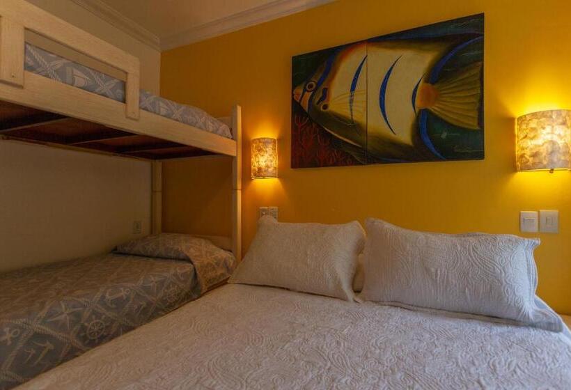 Трехместный Номер Стандарт с Балконом, Pousada Casablanca