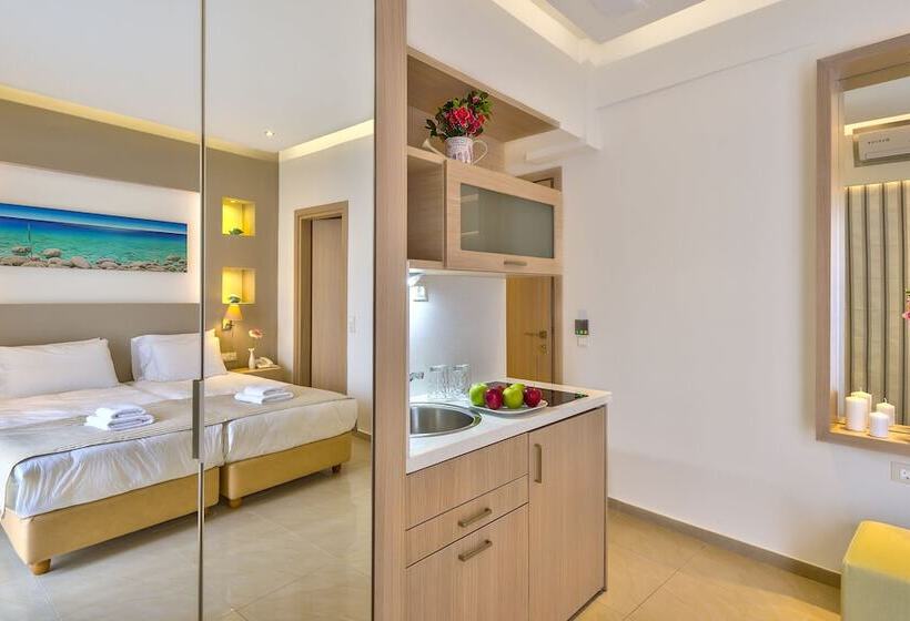 Студия Стандарт, Leonidas Hotel & Apartments