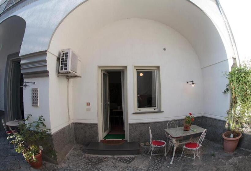 Номер Стандарт, B&b La Corte