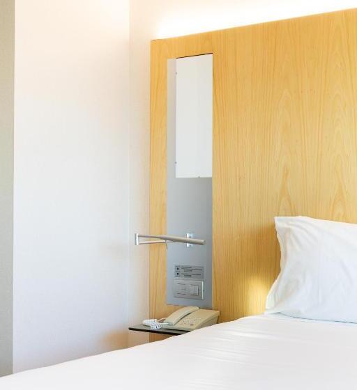 غرفة قياسية, Barceló Valencia